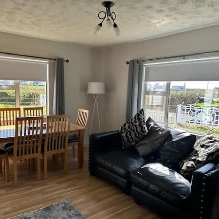 1 Laheen Drive Rossnowlagh * Donegal Town